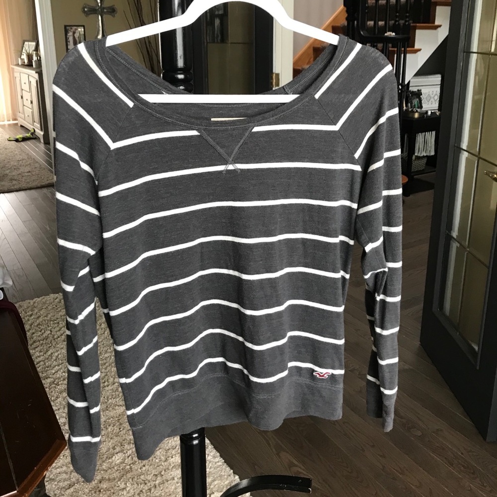 2/$12 Hollister Crew Neck Sweater